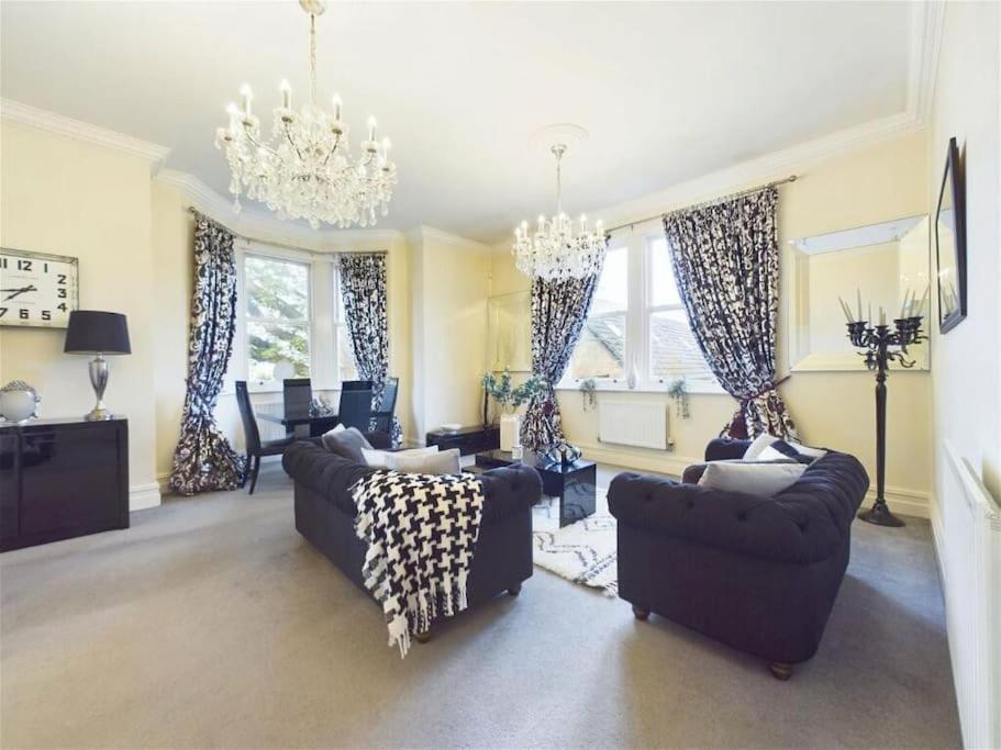 Upmarket Apartment In Ормскирк Экстерьер фото